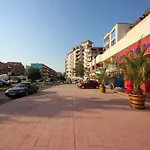 Menada In Sunny Апартаменты *
