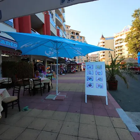 Апартаменти Menada In Sunny Сонячний Берег