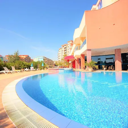 Menada In Sunny Apartman Napospart