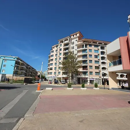 Апартаменти Menada In Sunny Сонячний Берег