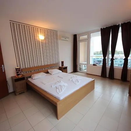 公寓 Menada In Sunny 阳光海滩