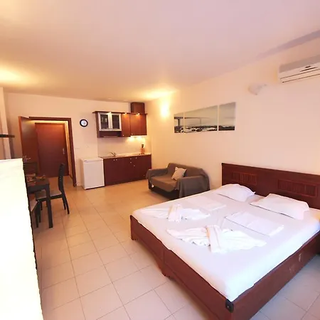 Menada In Sunny Сонячний Берег