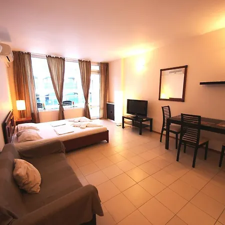 Апартаменти Menada In Sunny *