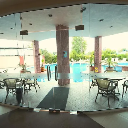 Апартаменти Menada In Sunny Сонячний Берег