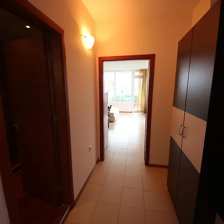 Menada In Sunny * 阳光海滩