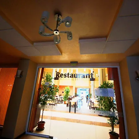 Апартаменти Menada In Sunny *