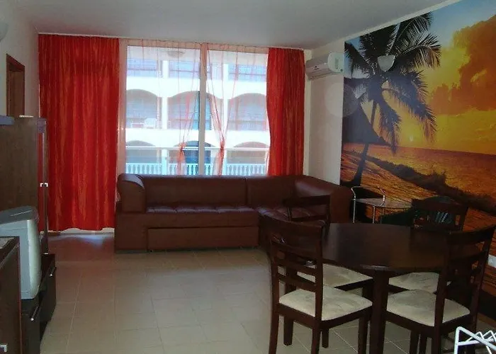 Apartment Menada In Sunny